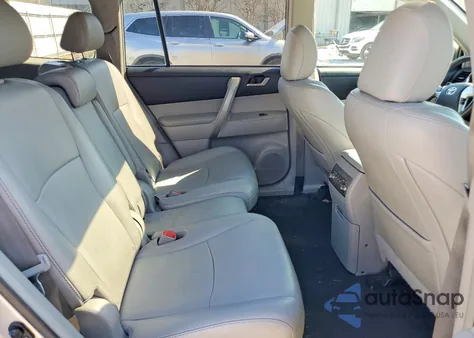 2012 Toyota Highlander Base из США, поврежденный, VIN 5TDZK3EH6CS080312